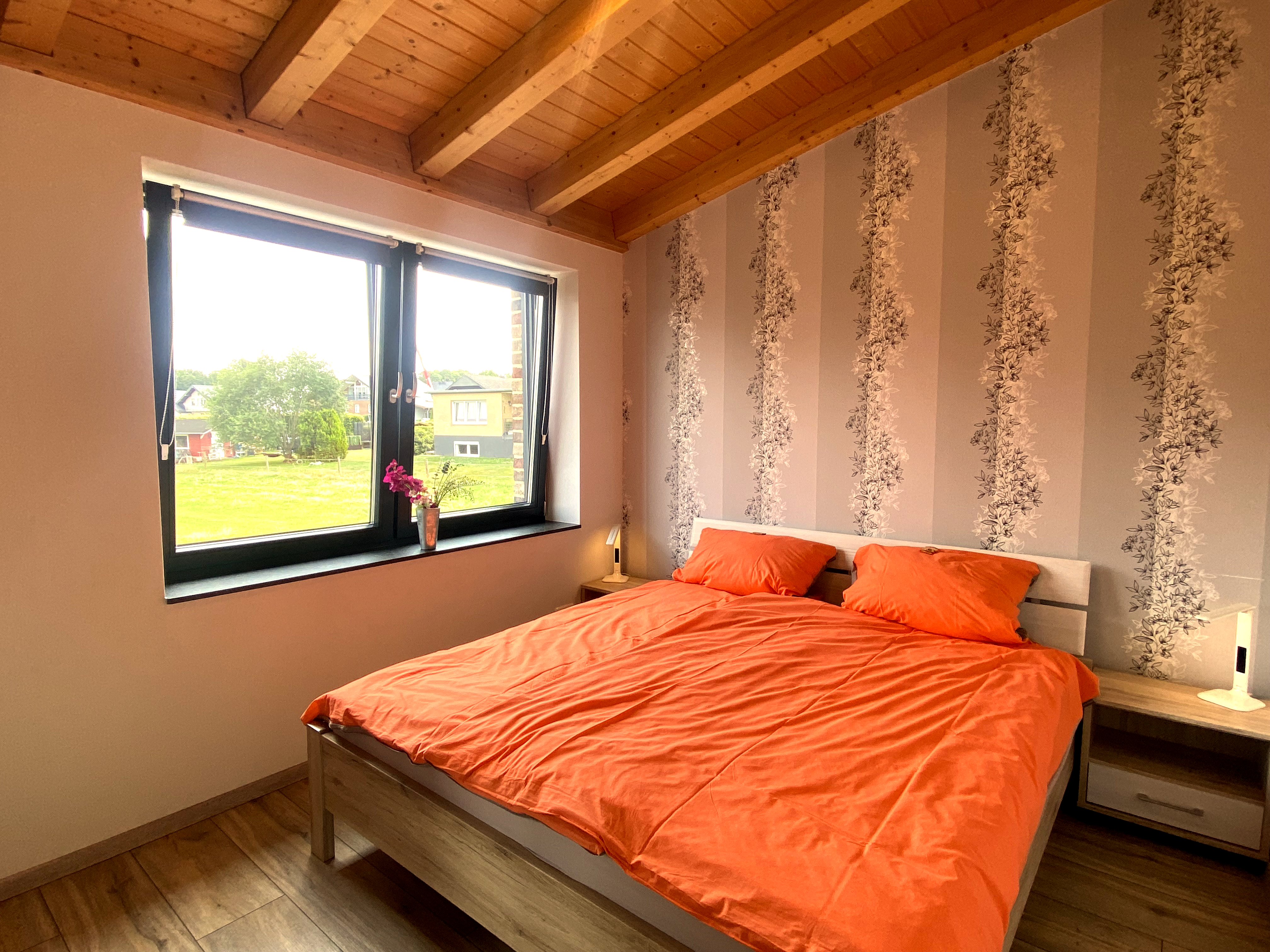 Doppelbett Schlafzimmer